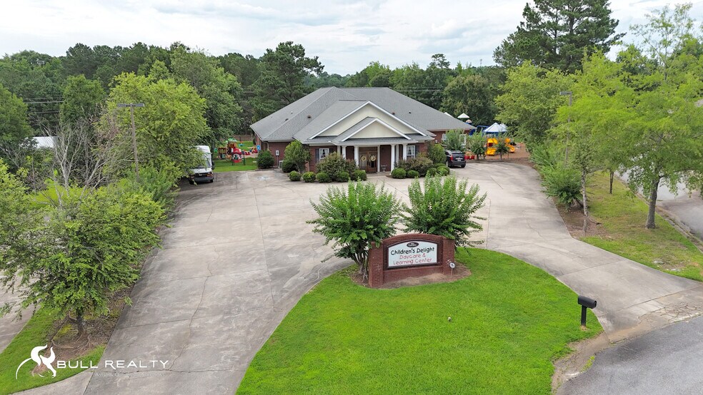 More Photos Of 231 Lana Dr, Gray Daycare Center For Sale