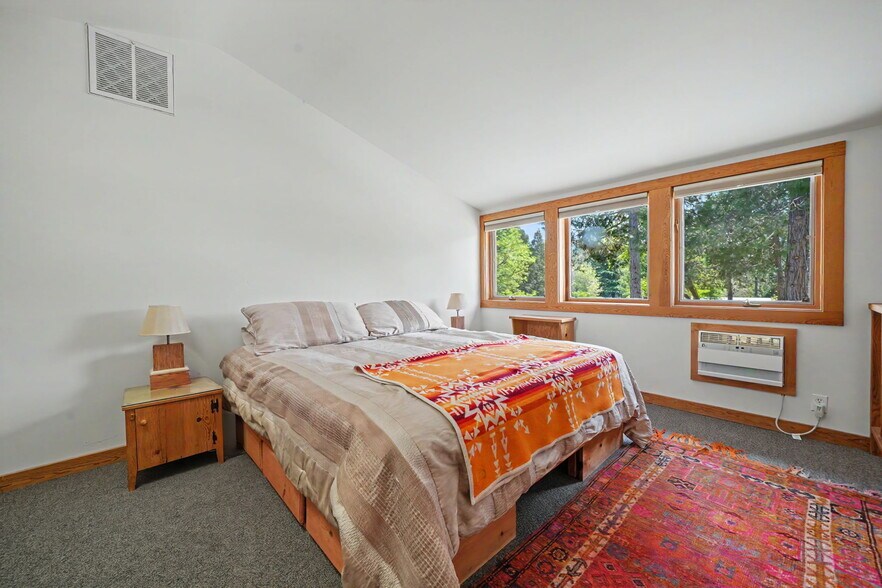 More Photos Of 21376 Consolation St, Volcano Specialty For Sale