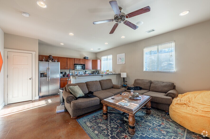 More Photos Of 1030 Dr Martin Luther King Pky, Athens Apartments For Sale