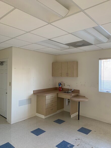More Photos Of 208 Kevin Ln, Brodheadsville Medical For Lease