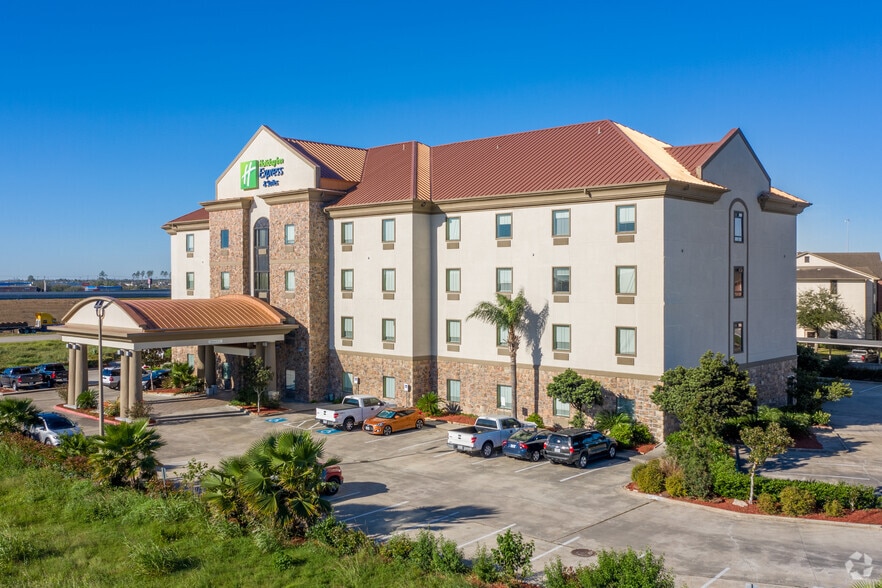 More Photos Of 2440 Gulf Fwy, Texas City Hotel For Sale
