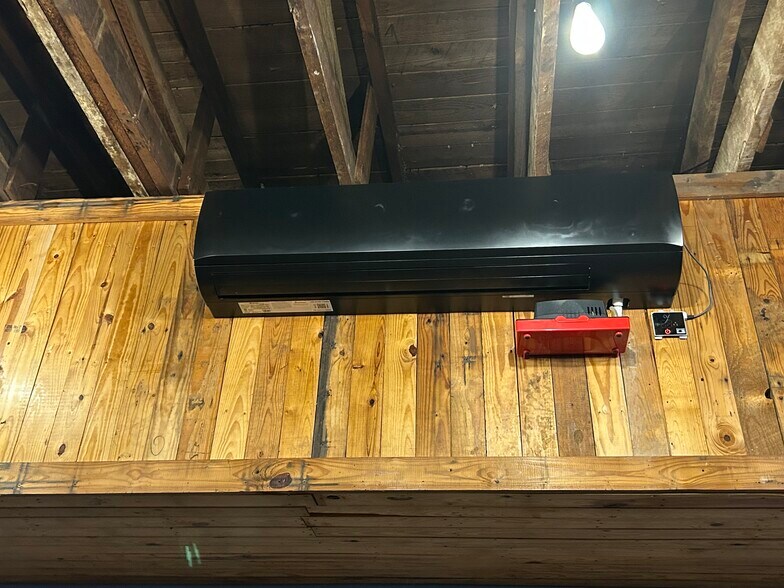 More Photos Of 105 S Main St, Quitman Storefront Retail Office For Sale