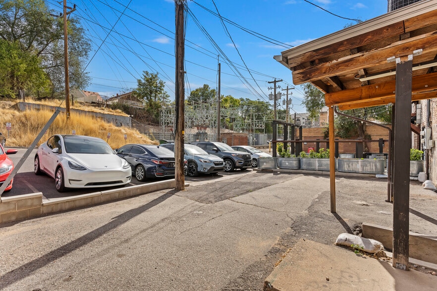 More Photos Of 2208-2212 S Washington blvd, Ogden Storefront Retail Office For Sale