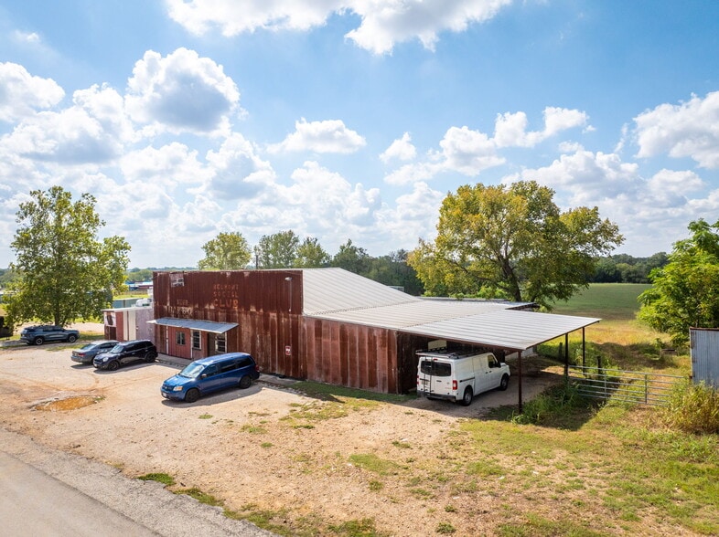 More Photos Of 14395 E Hwy 90A, Gonzales Restaurant For Sale