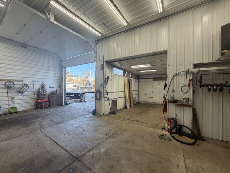 More Photos Of 1644 4 Mile Rd NE, Grand Rapids Industrial For Sale