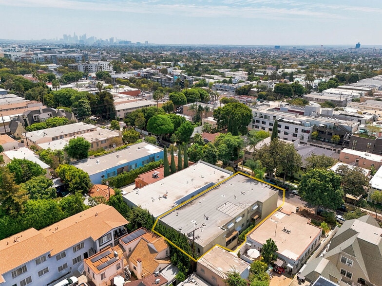 More Photos Of 7631 Norton Ave, West Hollywood Apartments For Sale