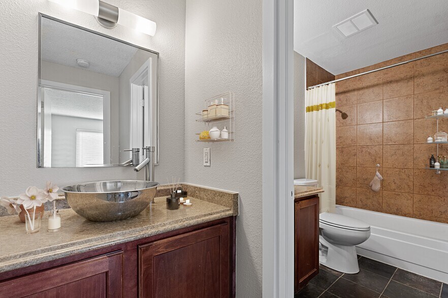 More Photos Of 1150 S Birch St, Denver Apartments For Sale