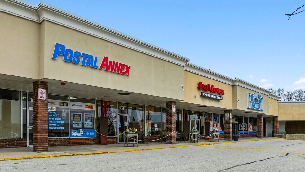 More Photos Of 1023-1127 S Roselle Rd, Schaumburg Freestanding For Sale