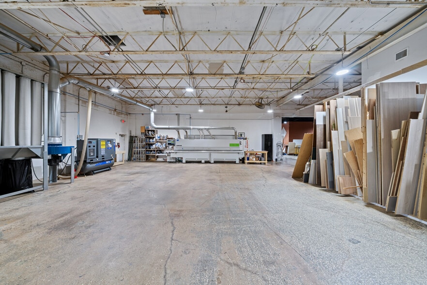 More Photos Of 17401 NW 2nd Ave, Miami Warehouse For Sale