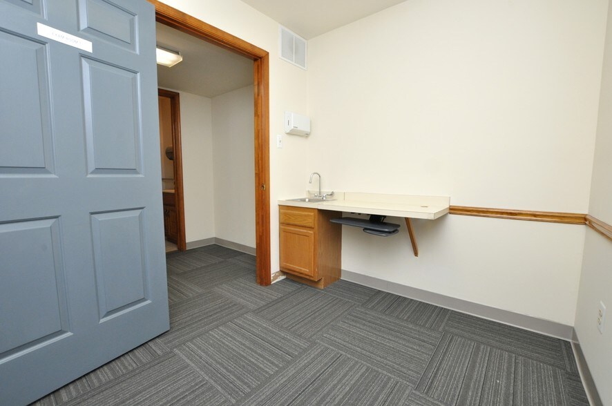 More Photos Of 710 E Main St, Moorestown Unknown For Lease