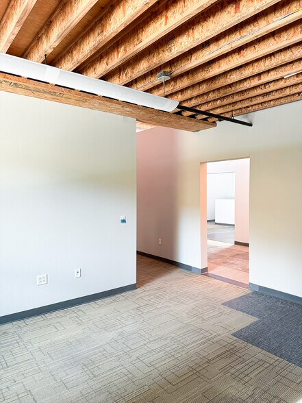 More Photos Of 8814 Horizon Blvd NE, Albuquerque Loft Creative Space For Lease