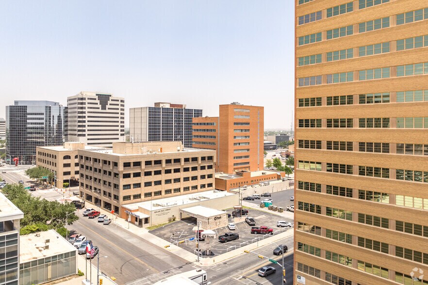 More Photos Of 401 W Texas Ave, Midland Office For Lease