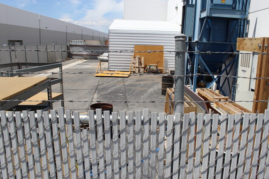 More Photos Of 2919 N Lamb Blvd, Las Vegas Warehouse For Lease