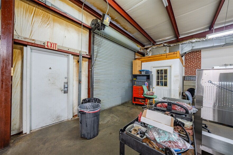 More Photos Of 1434 Farrington Rd, Apex Light Manufacturing For Sale