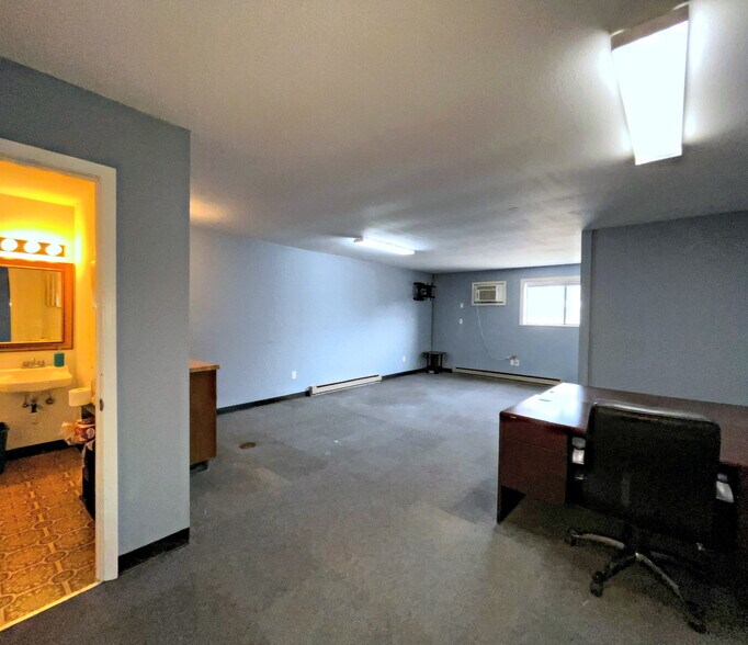 More Photos Of 1802 Vandiver Dr, Columbia Warehouse For Sale