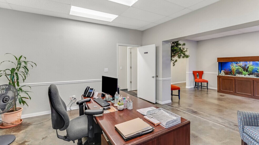 More Photos Of 2925 Fm 1960 Rd, Humble Office For Sale