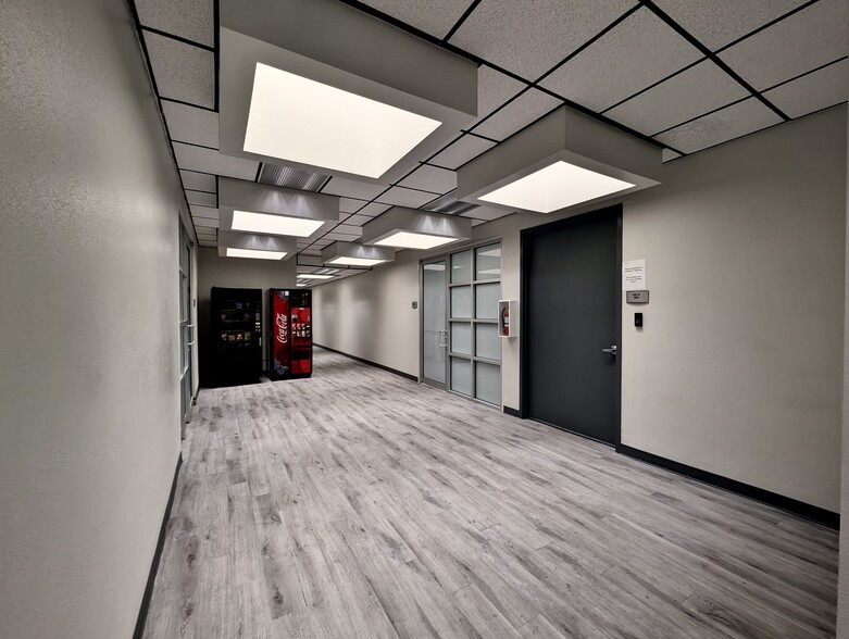 More Photos Of 2022 Murchison Dr, El Paso Medical For Sale