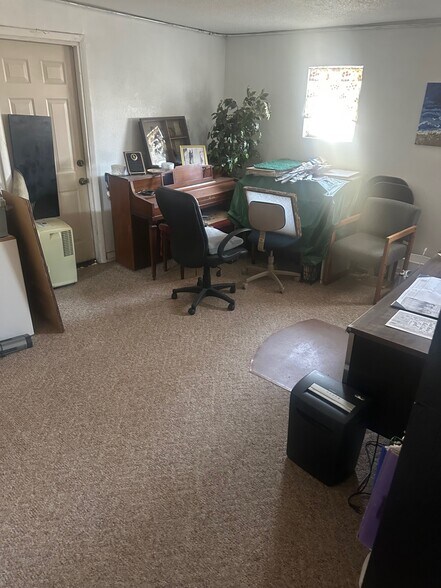 More Photos Of 1519 W Main St, Ardmore Religious Facility For Sale