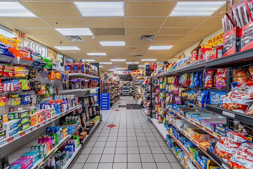 More Photos Of 611 E Main St, Somerton Service Station For Sale