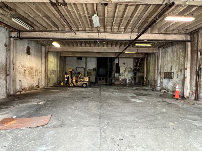More Photos Of 2300-2312 N 2nd St, Philadelphia Industrial For Lease