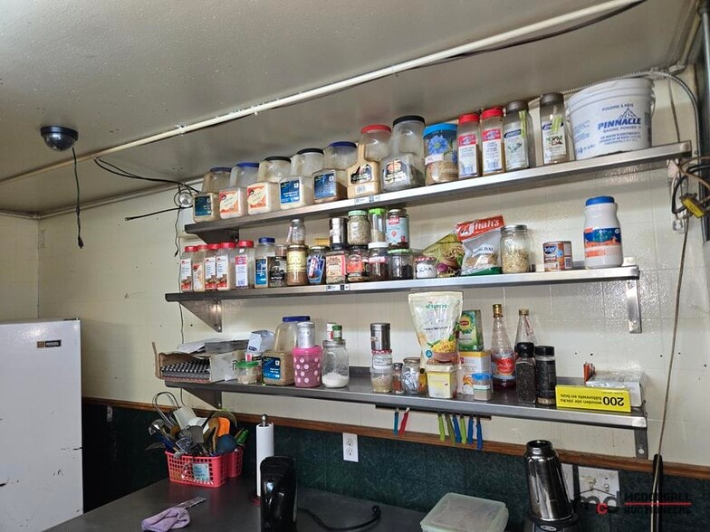 More Photos Of 90 3 Ave W, Shaunavon Hotel For Sale