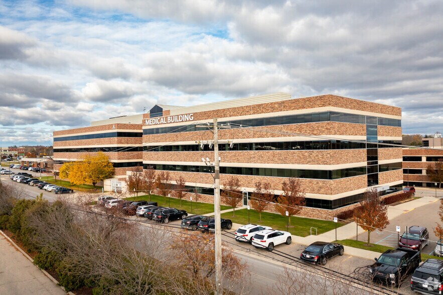 More Photos Of 1135 W University Dr, Rochester Hills Medical For Lease