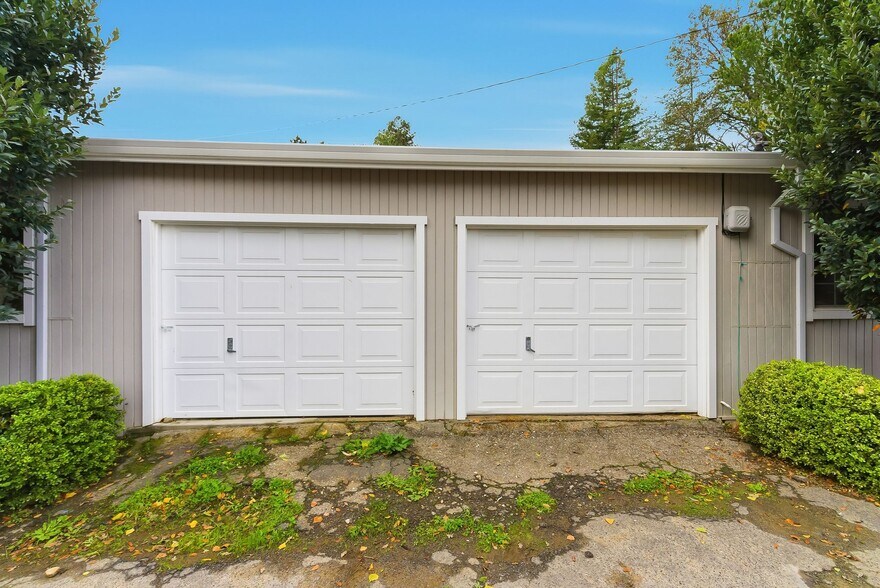 More Photos Of 567 San Geronimo Valley Dr, San Geronimo Apartments For Sale