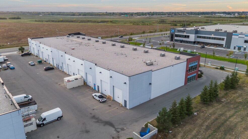 More Photos Of 14165-14185 162 Ave NW, Edmonton Showroom For Lease