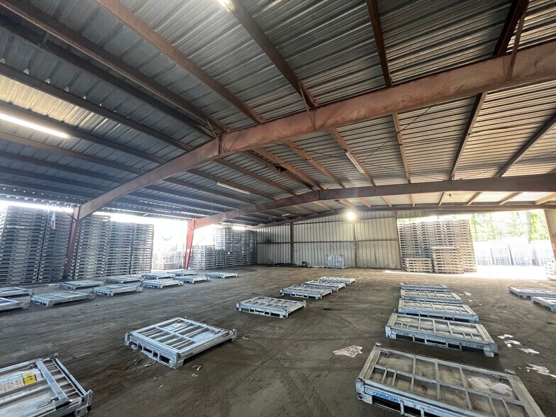 More Photos Of 1050 Crosscreek Rd, Orangeburg Warehouse For Sale