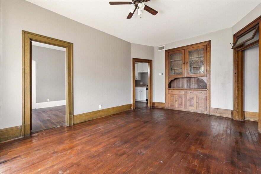 More Photos Of 283 Park Ave W, Mansfield Apartments For Sale