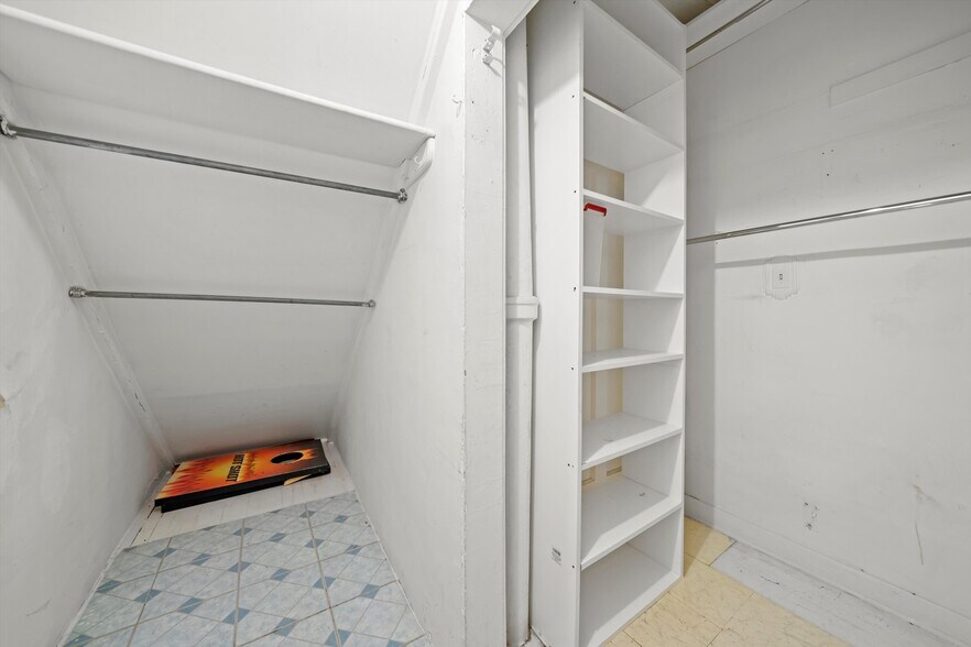 More Photos Of 6058 S Massasoit Ave, Chicago Apartments For Sale