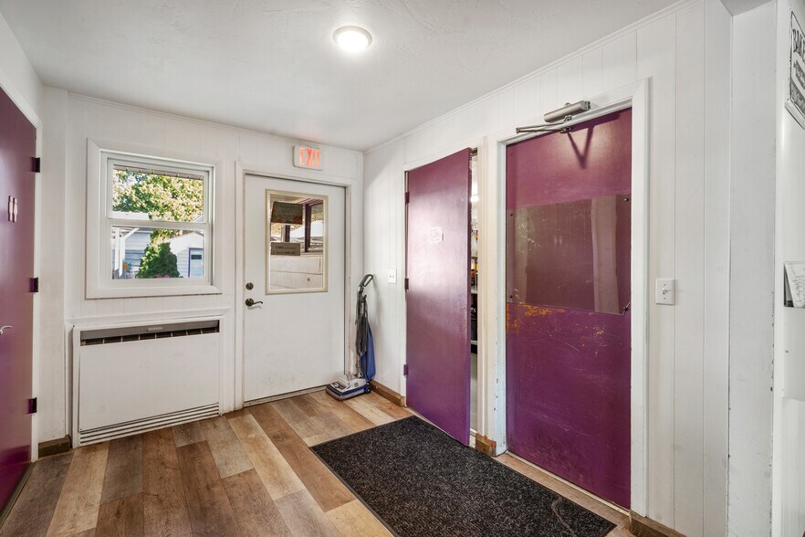 More Photos Of 7918 State Highway 42, Egg Harbor Restaurant For Sale