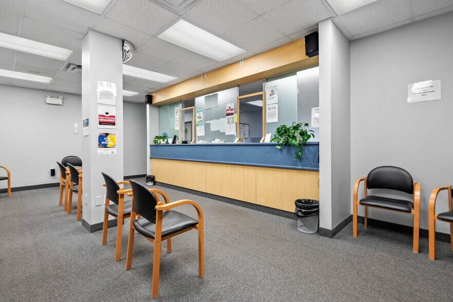 More Photos Of 100 Princess St, Kingston Medical For Lease