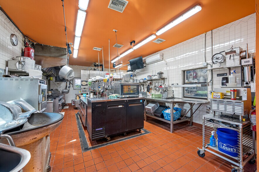 More Photos Of 1995 E Bay Dr, Largo Restaurant For Sale