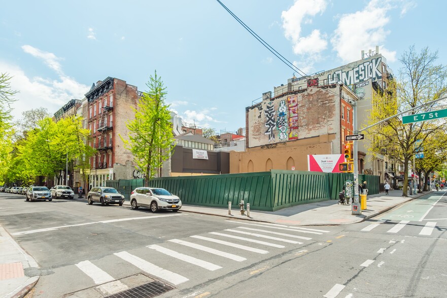 More Photos Of 48 E 7th St, New York Apartments For Sale