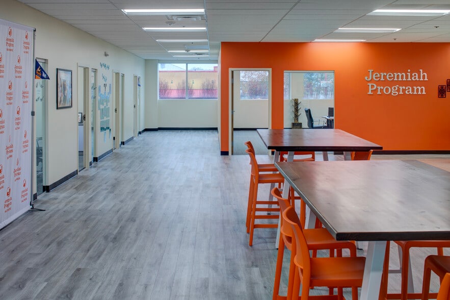 More Photos Of 1900 N Howard St, Baltimore Loft Creative Space For Lease