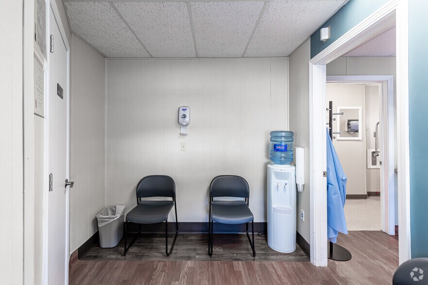 More Photos Of 70 Heminway Park Rd, Watertown Medical For Lease