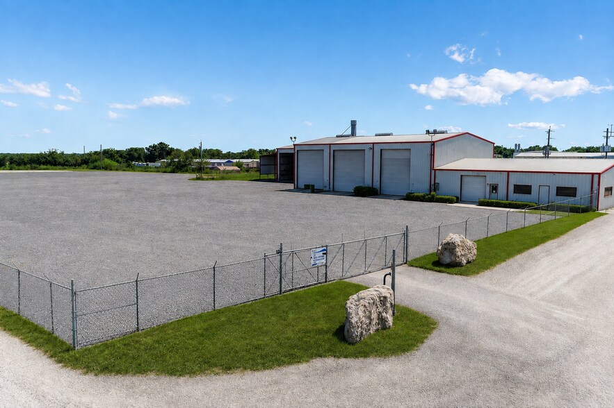 More Photos Of 11895 W Interstate 10, Marion Warehouse For Lease
