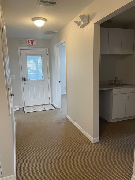 More Photos Of 111 Randolph Ave, Kissimmee Medical For Sale