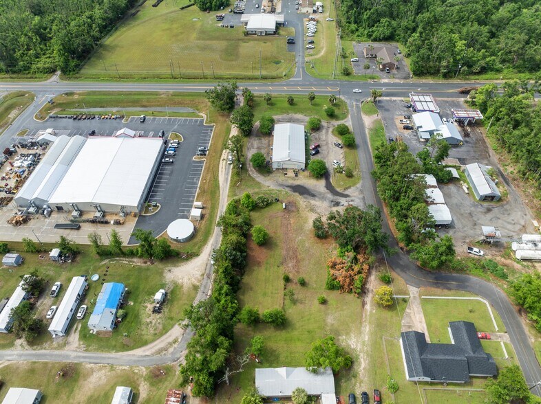 More Photos Of 140 NE Yellow Pine Ave, Madison Restaurant For Sale