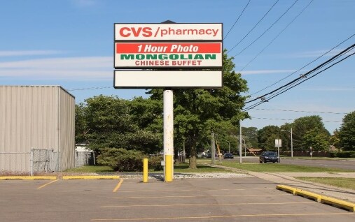 More Photos Of 4235-4239 E 12 Mile Rd, Warren Storefront For Lease