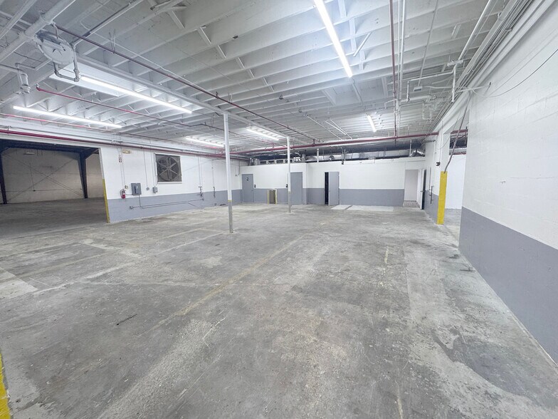 More Photos Of 2610 Orange Ave, Fort Pierce Warehouse For Lease