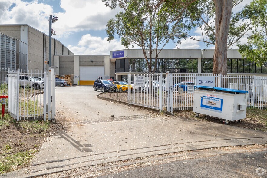 More Photos Of 23-25 Tarlington Pl, SMITHFIELD Light Manufacturing For Lease