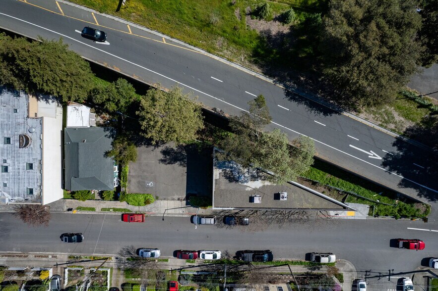 More Photos Of 610 Davis St, Santa Rosa Office Residential For Sale