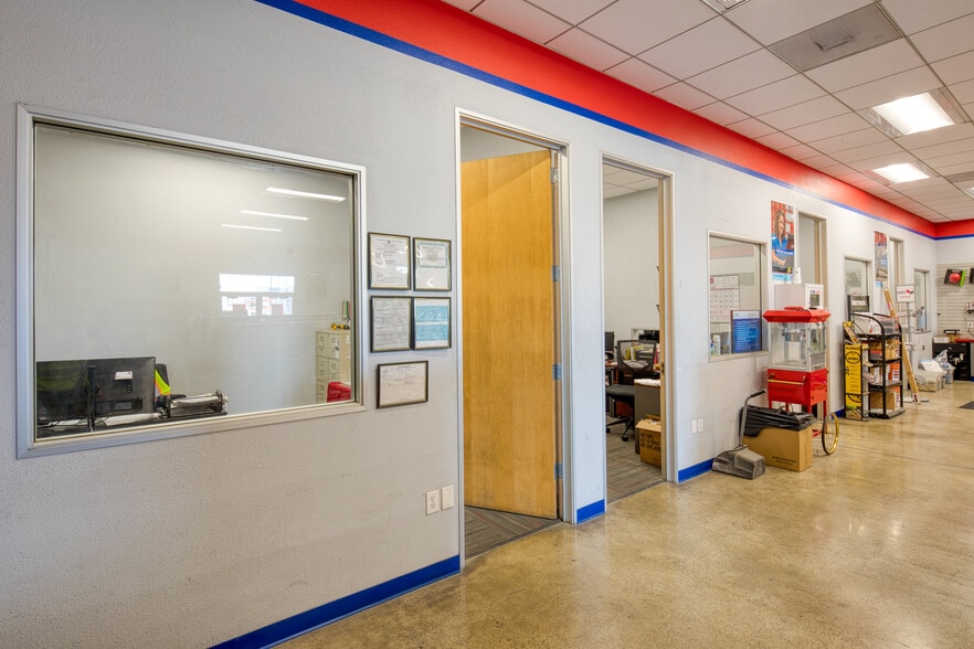 More Photos Of 3600 3rd St, San Francisco Warehouse For Lease