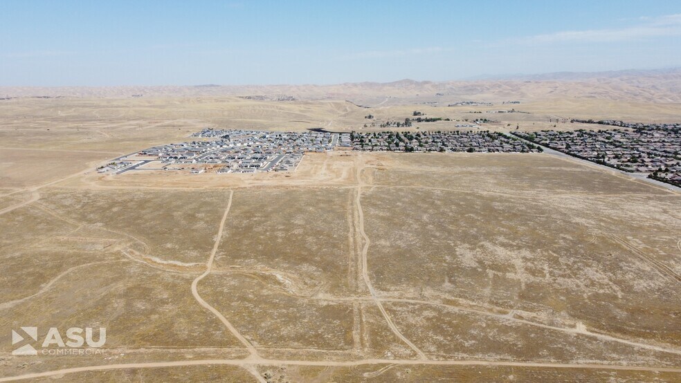 More Photos Of Vineland Rd & City Hills Dr., Bakersfield Land For Sale