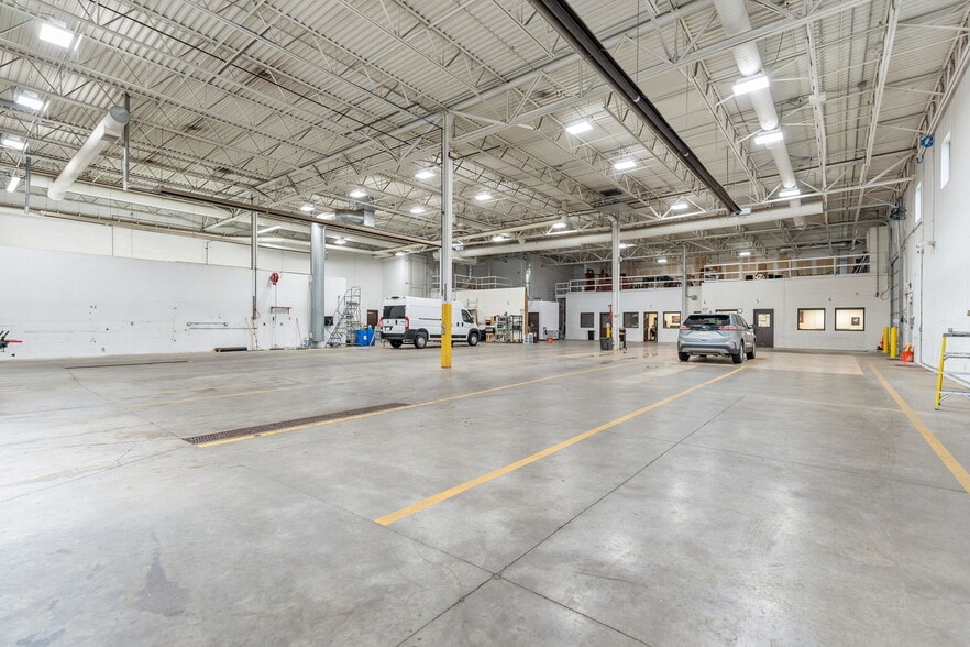 More Photos Of 2905 Lexington Ave S, Eagan Flex For Sale