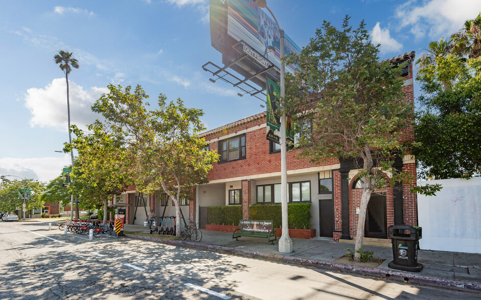 Primary Photo Of 923-933 Venice Blvd, Venice Apartments For Sale