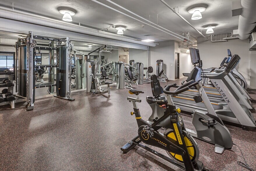 More Photos Of 610 S Main St, Los Angeles Apartments For Lease