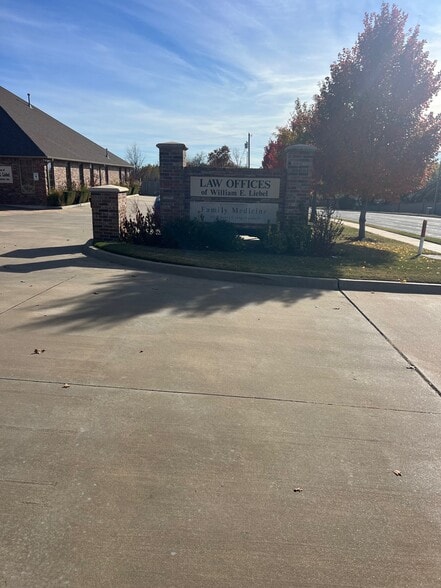 More Photos Of 13310 Eastern ave, Edmond Medical For Sale